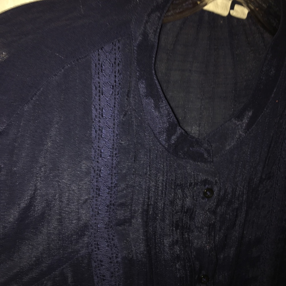 Blouse - Picture 2 of 2